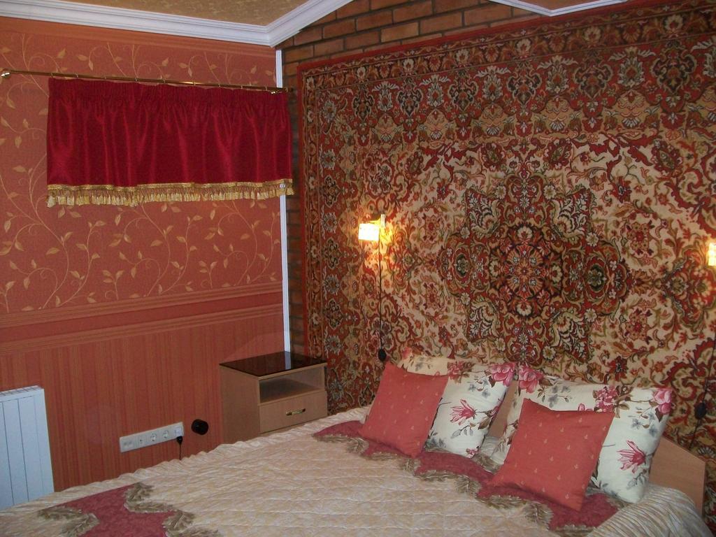 Athome Суми Екстериор снимка