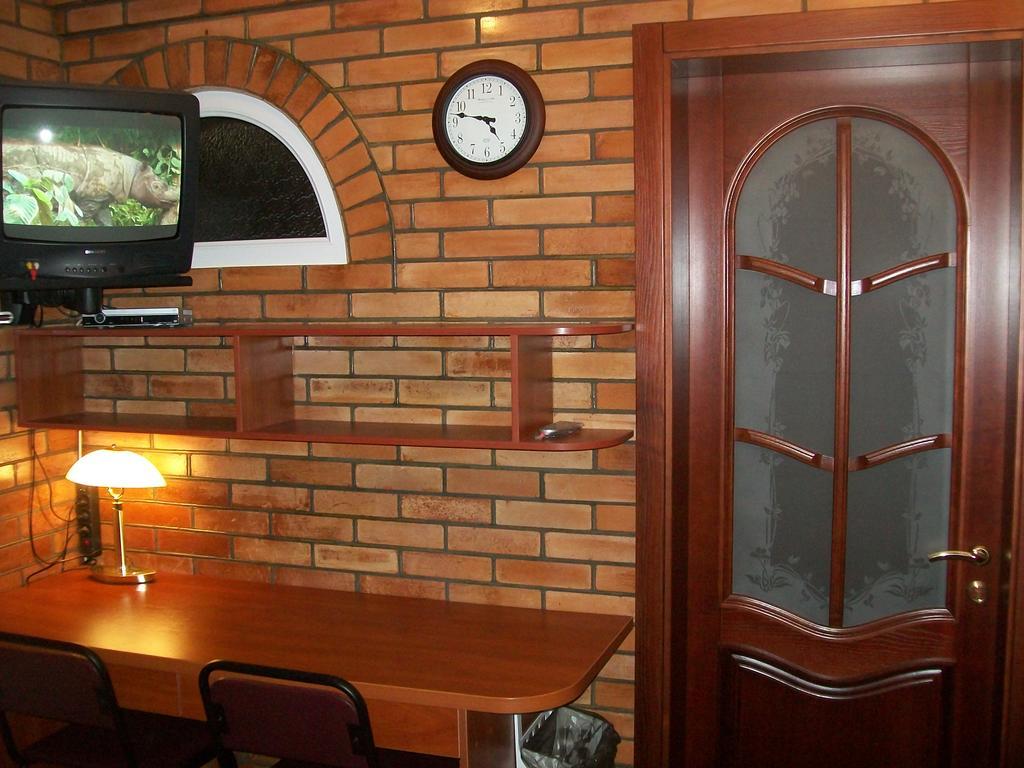 Athome Суми Екстериор снимка
