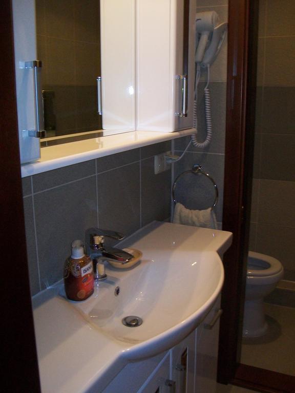 Athome Суми Екстериор снимка